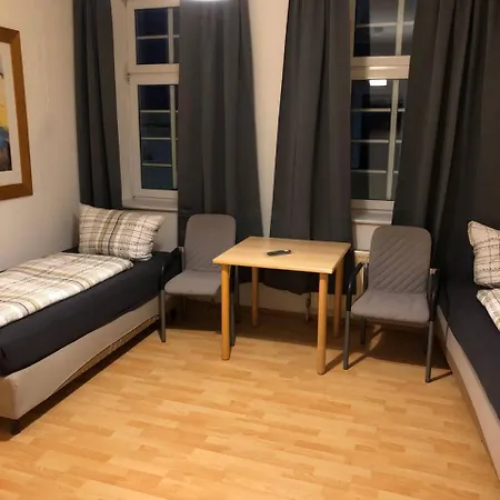 Dkn - Ihr Zuhause Auf Zeit In Naehe Leuna, Schkopau - Voll Ausgestattet *