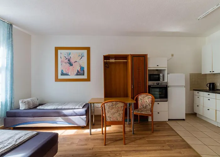 Dkn - Ihr Zuhause Auf Zeit In Naehe Leuna, Schkopau - Voll Ausgestattet * Merseburg